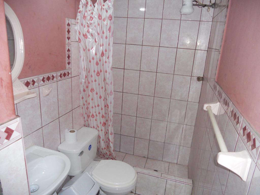 El Mochilero Hostel Trujillo Ngoại thất bức ảnh